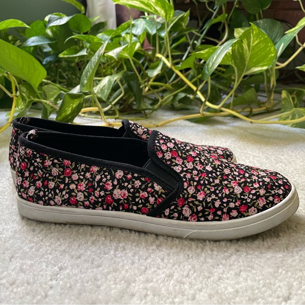 Women’s slip on sneaker- floral print